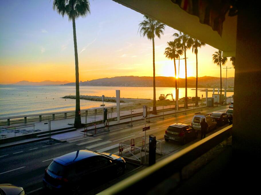 Sunset from the balcony - le coucher de soleil depuis le balcon