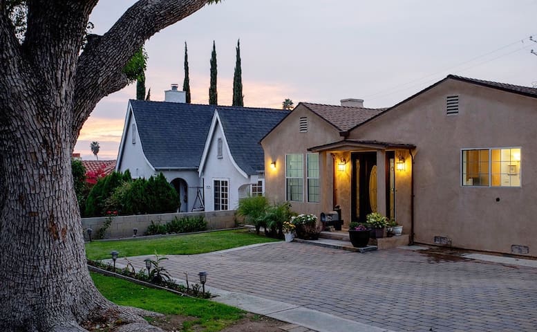 Beautiful Relaxing Quiet Home in Burbank Hills
