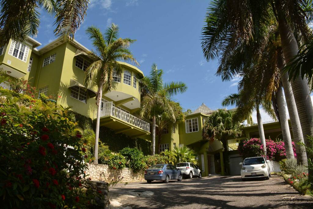Welcome to Tamarind Hill, Jamaica! Parking is available and as soon as you arrive, someone will greet you to assist with check in and luggage.