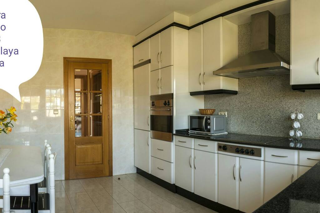 Vivienda A, a 3 minutos de la playa cocina