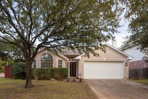 Bright and Spacious: 30+ Day Stay