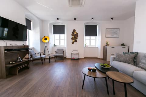 Top Airbnb: Apartment Del Molo M in Mjesni Odbor Luka