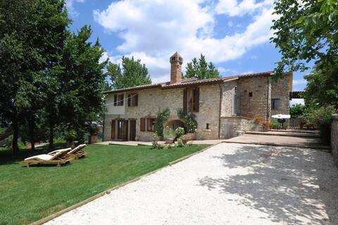 Totally private Villa 15mt heated pool on 2 acres.