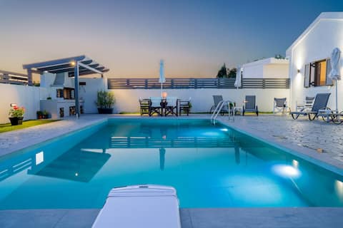Private Luxury Villa in the Heart of Zante
