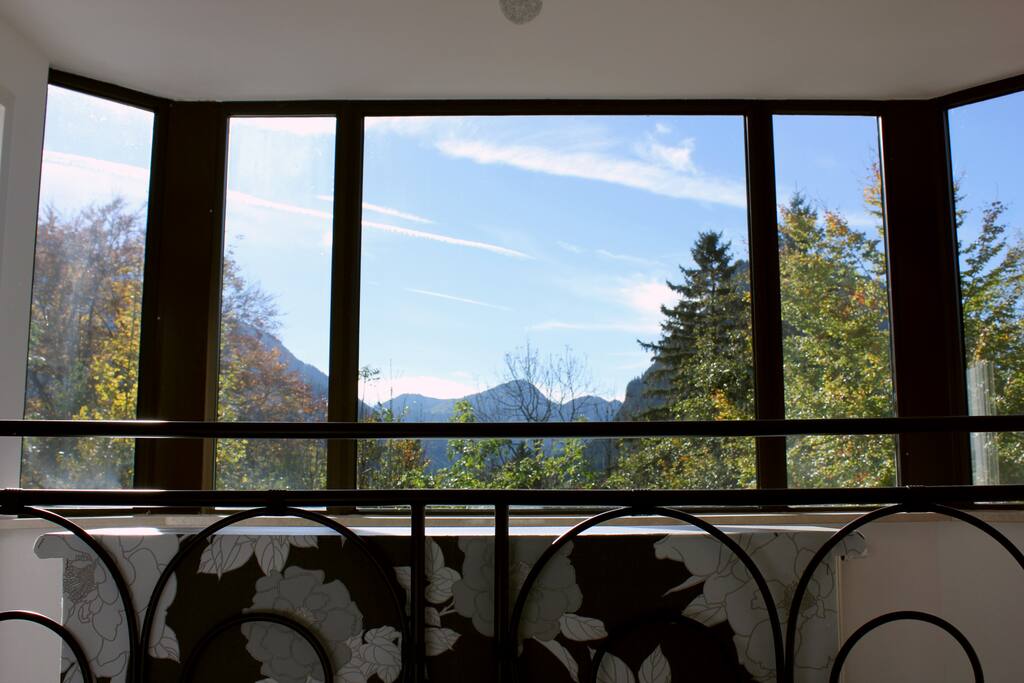 Blick vom Bett im Schlafzimmer UG