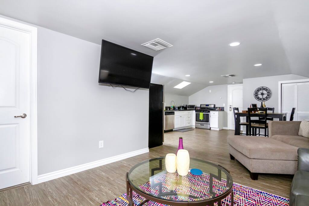 Living room w/view of kitchen