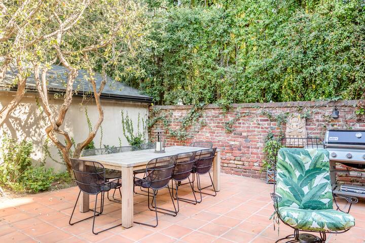 Private, Enchanting Home near Chateau Marmont gallery image 5