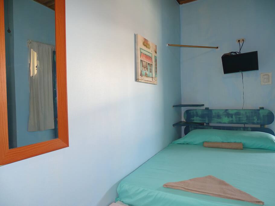 Double Bed / Cama Doble