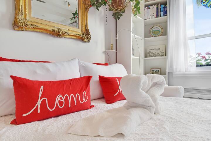 The Pearl of Palm Beach Island: terrace, oceanview