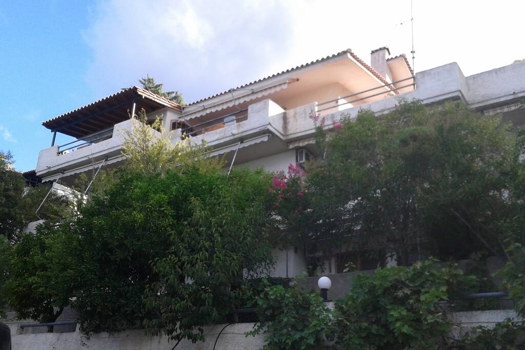 Ανεξάρτητο διαμέρισμα (μεζονέτα)
με ιδιαίτερη είσοδο