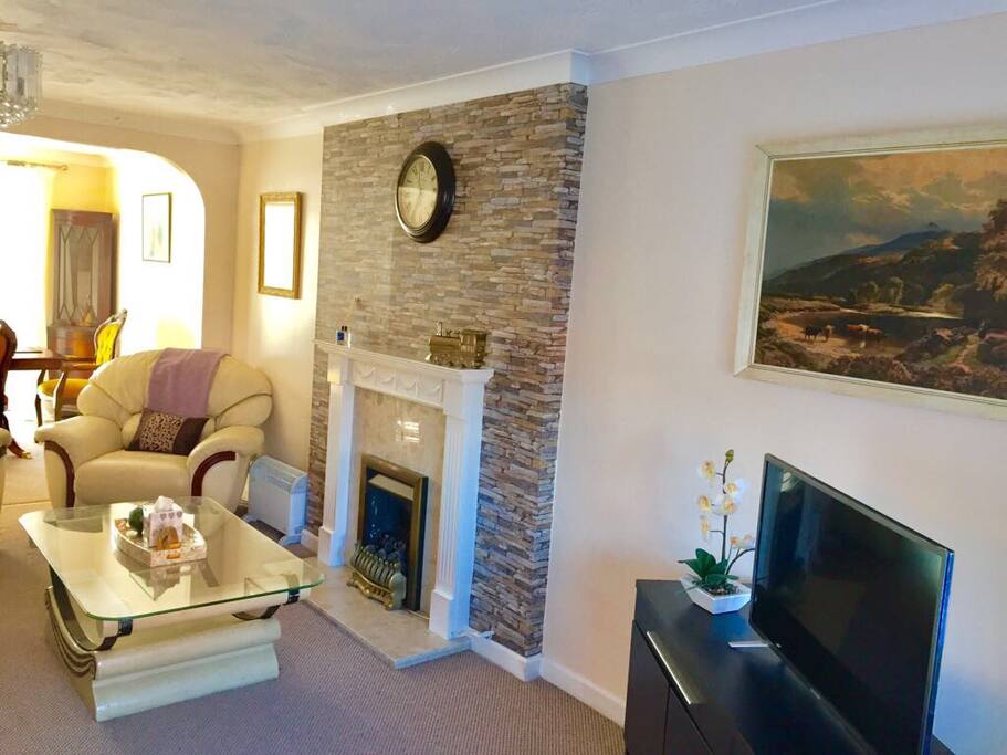 Spacious Lounge