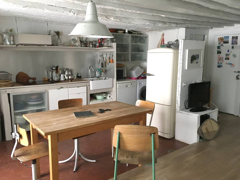 Coin cuisine table 4 chaises