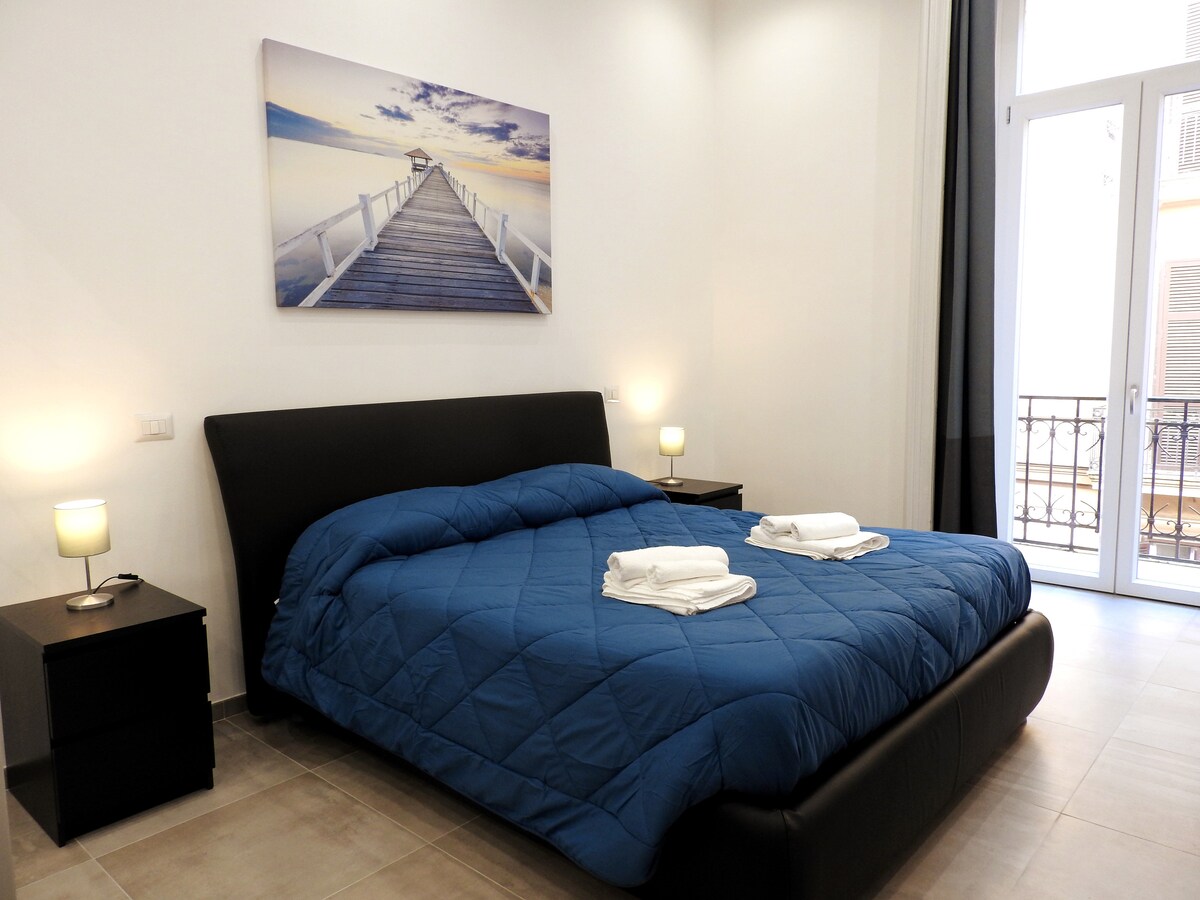 Napoli Centrale Suite Condominiums for Rent in Napoli, Campania
