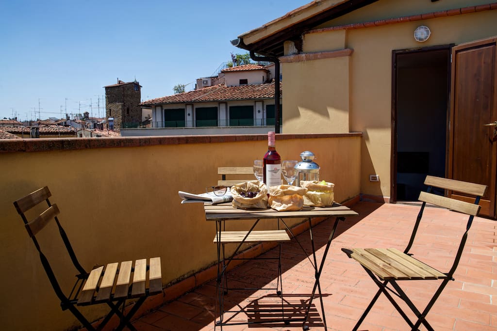 Another photo of the terrace, with a view over Florence