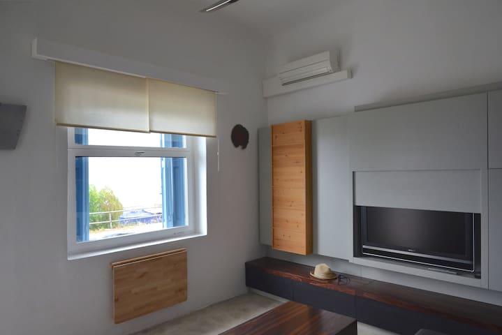 One-bedroom flat in Sitia with sea view
