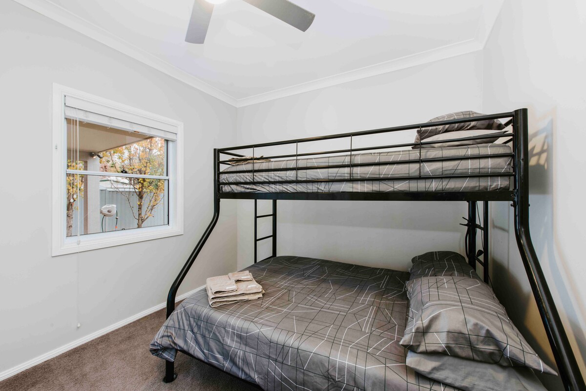 Легло 3 разполага с двойно легло