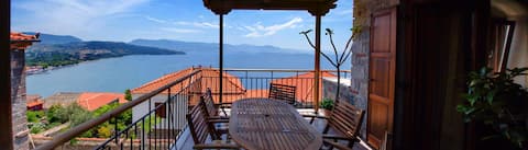 Elegant Living with Sea Views