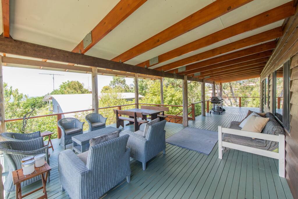 upstairs deck