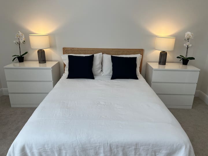 Teignmouth Seaside House with Garden Houses for Rent in Devon