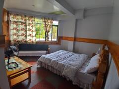 Gawis%3A+A+private+room+at+Inandako%27s+BnB