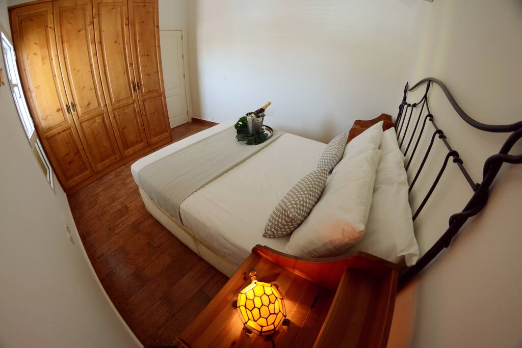 Master Bedroom Double Bed with Aircondition