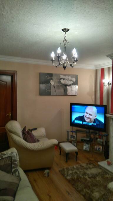 Living room pic 2