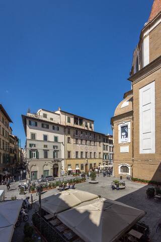 Conti private house next to the Duomo gallery image 2