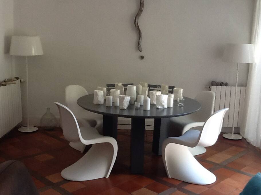 Salle à manger.