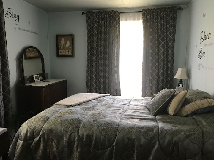 Cassadaga Vacation Rentals & Homes New York, United States Airbnb