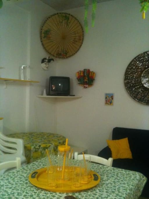l'altro lato del salotto/cucina