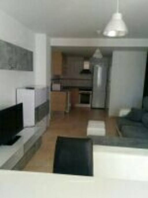 Comedor, con cocina office