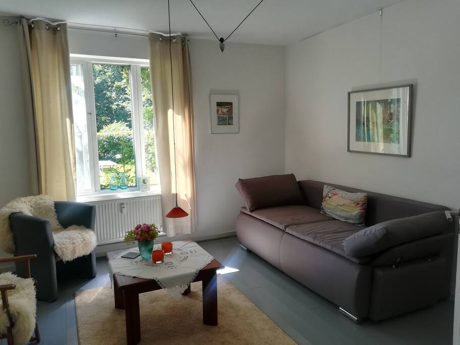 Wohnraum
mit Boxspringschlafsofa