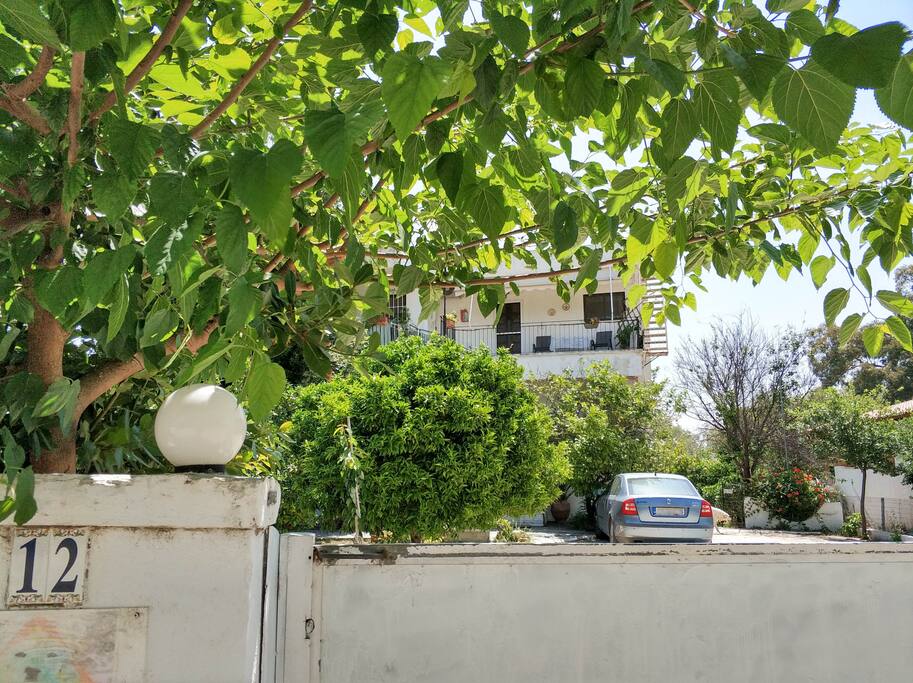 Entrance/Είσοδος