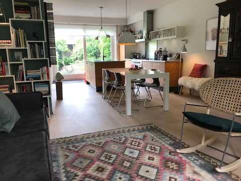 Top performing Airbnb: Sunny house on the edge of nature in Wijk 01 Bergen Binnen