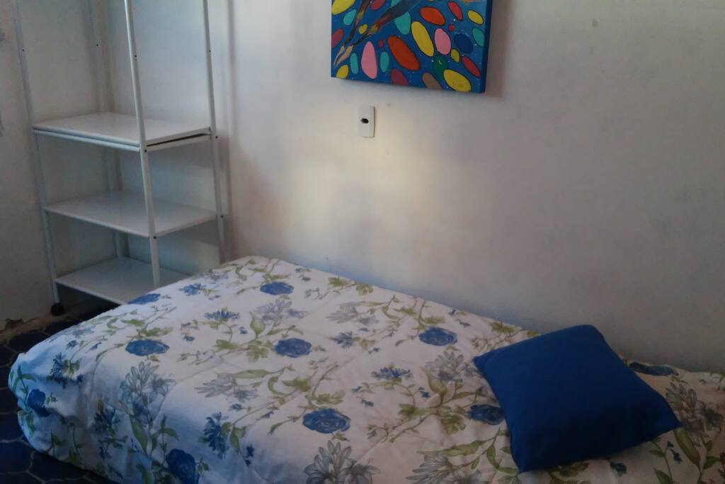 Cama de Viúvo e mais uma cama a parte