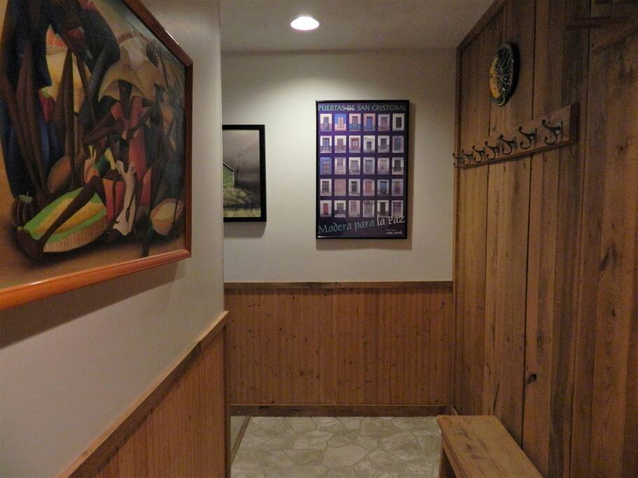 Entrance mudroom
