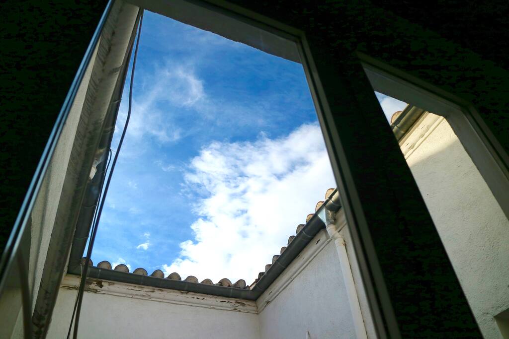 luminoso. Patio interior.