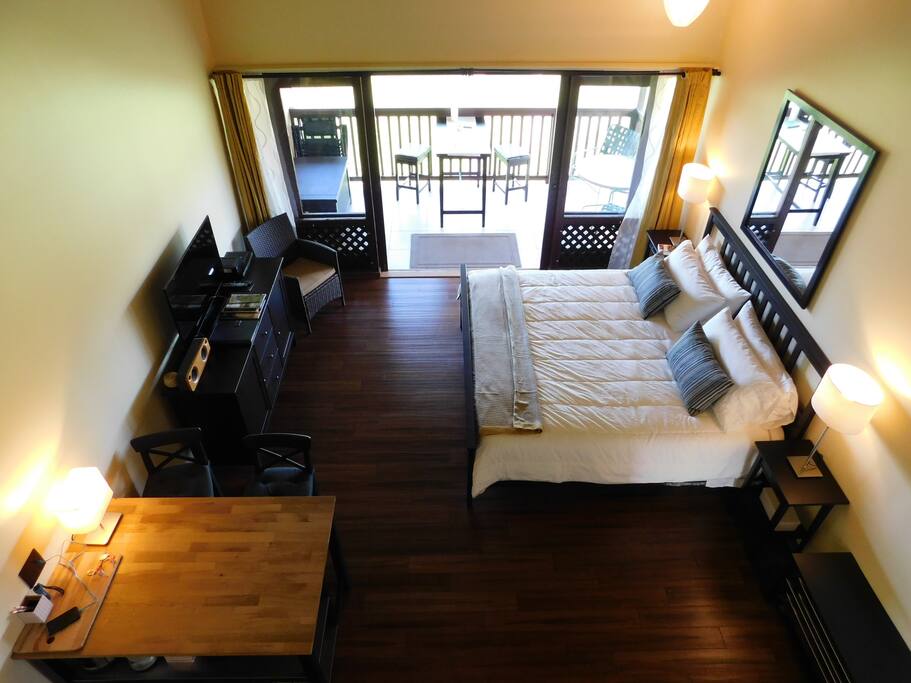 Sweet Upstairs Corner Ocean View Studio on Molokai Condominiums for Rent in Maunaloa, Hawaii