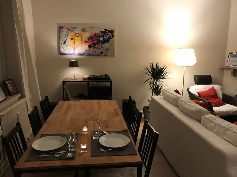 Living room - dining table