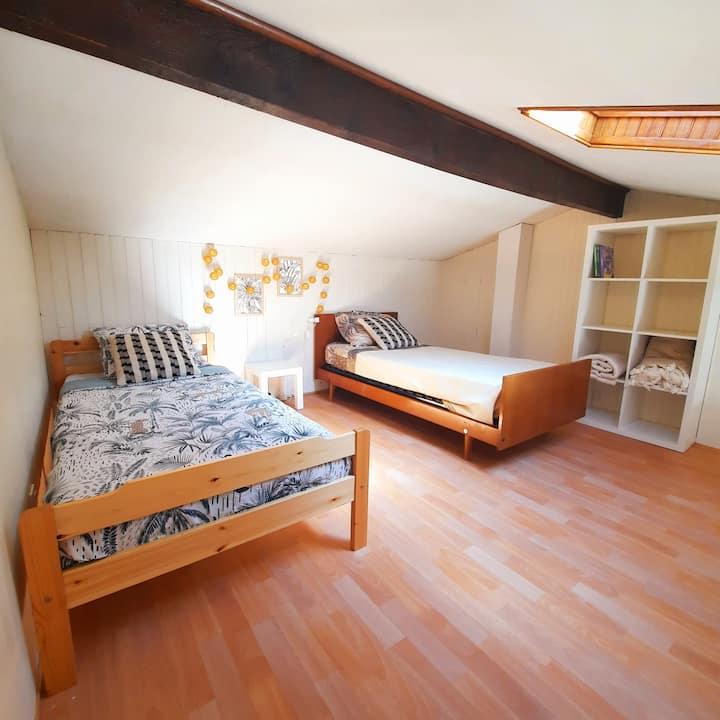 Chumba cha kulala 2 kwenye mezzanine