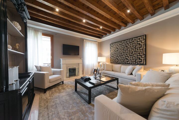 Most Charming Venice gallery image 2