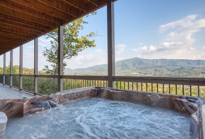 Stunning View Spacious Retreat Enhanced Cleaning Cabins For Rent In Sevierville Tennessee United States