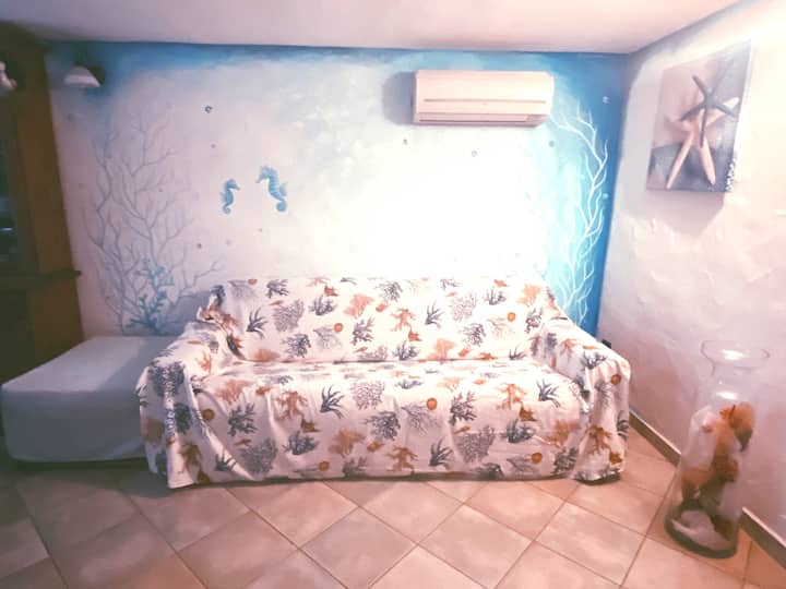 SEBULE ILIYO NA KITANDA CHA SOFA