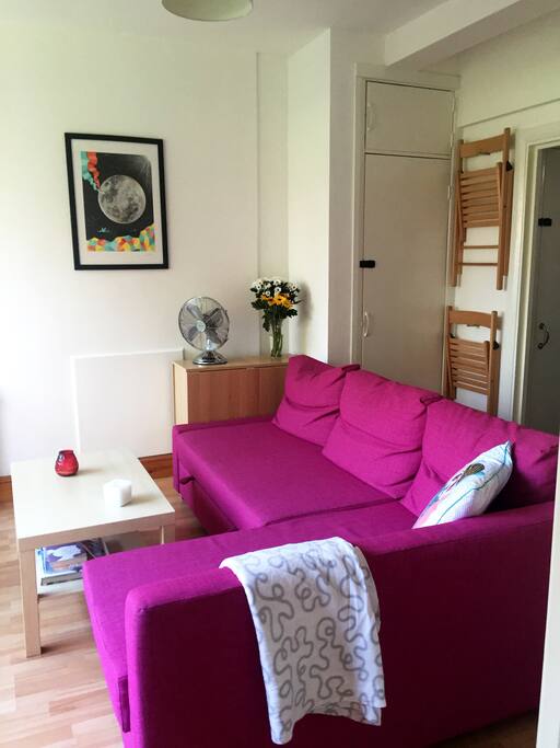 Bright and sunny living room