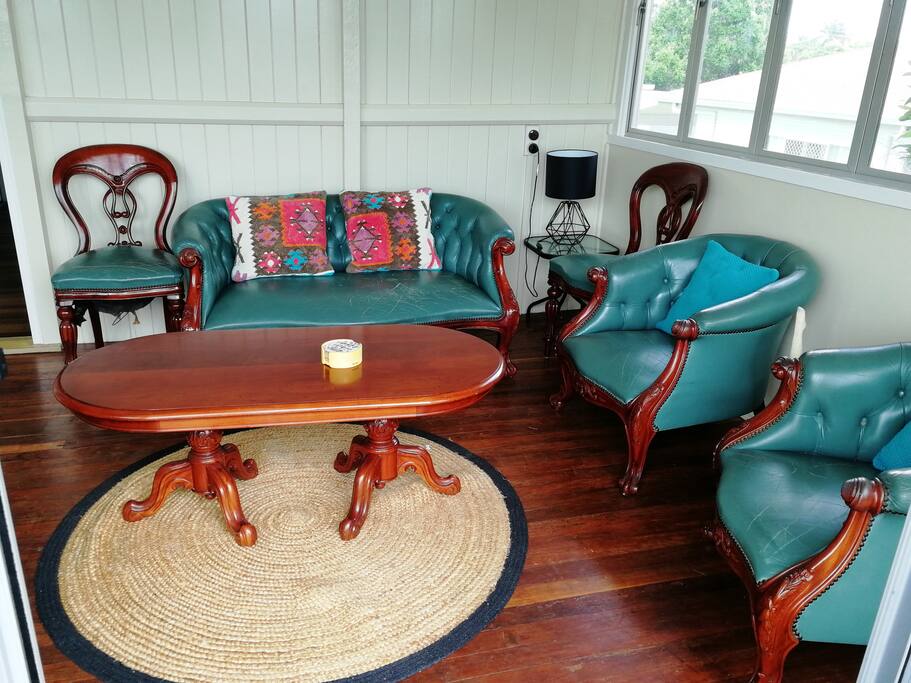 Queenslander sun room √sea breeze√sunshine√great view