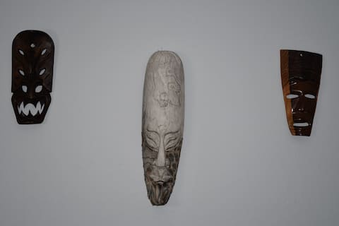 Pet-Friendly Cozy Cabin Studio near Roundtop, TX