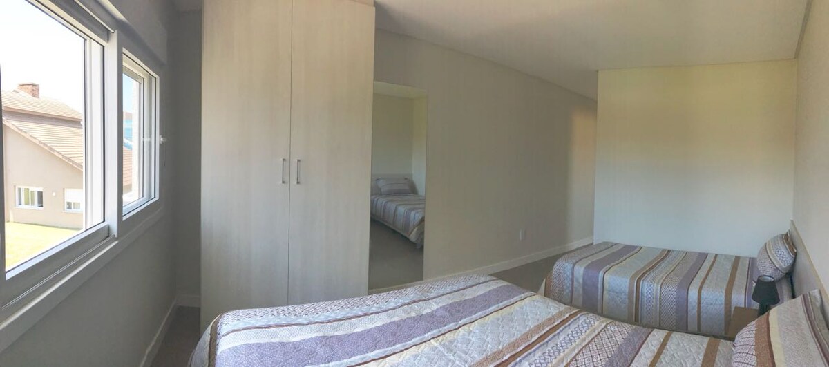 Საძინებელი 3 (ორადგილიანი და ერთადგილიანი საწოლები)