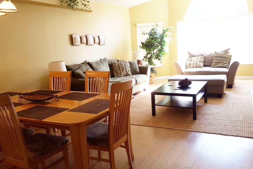 Living/Dining Room