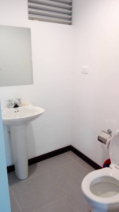 Baño Auxiliar