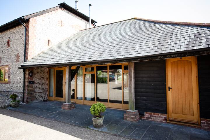Airbnb Up Marden Holiday Rentals Places To Stay England